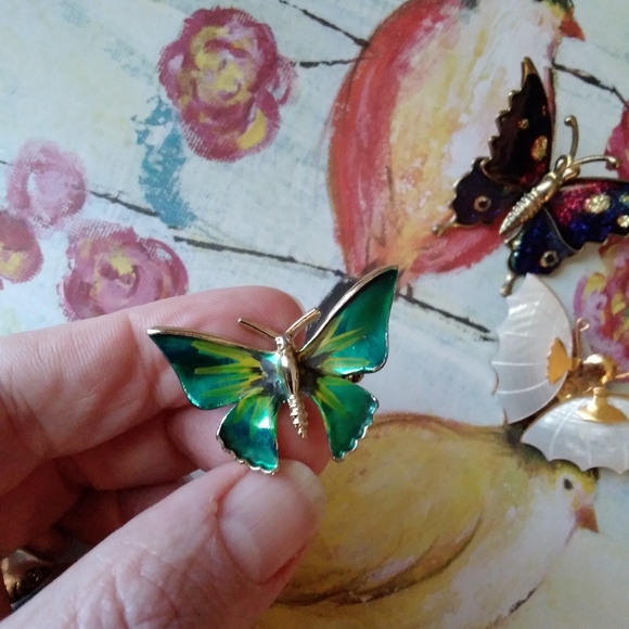 🌙🦋Vintage Butterfly Pin Trio - Picture 6 of 12